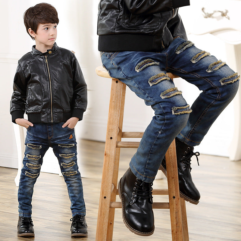 Coole Boy Jeans für jeden Anlass – Modische Styles für Jungen