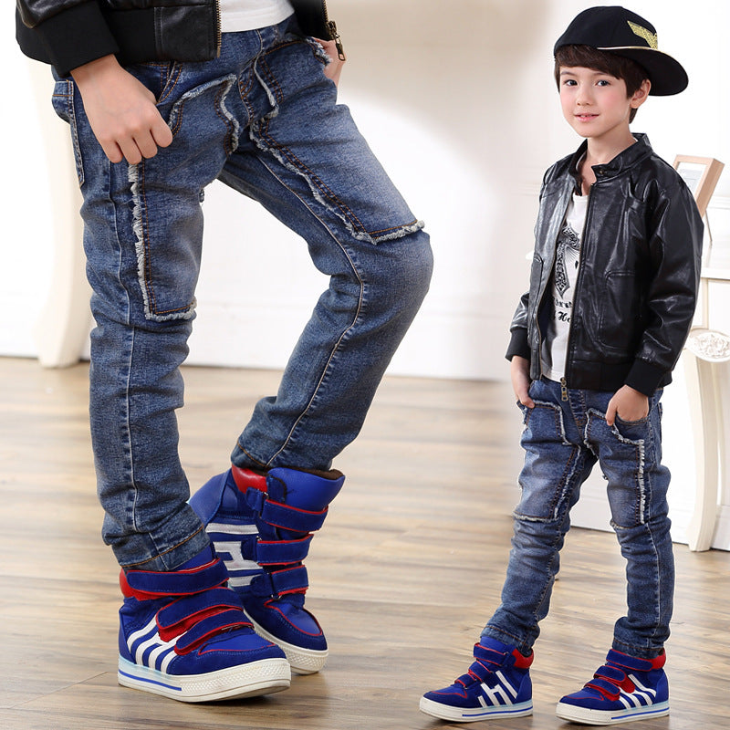 Coole Boy Jeans für jeden Anlass – Modische Styles für Jungen