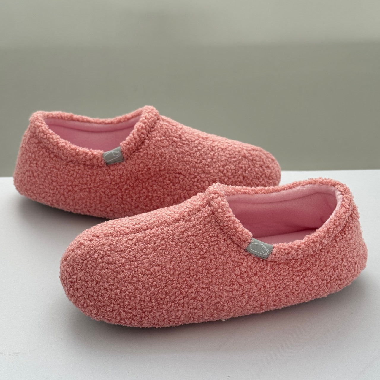 Bequeme Damen-Pantolette aus weichem Memory Foam mit Polarfleece – Perfekter Komfort für Zuhause