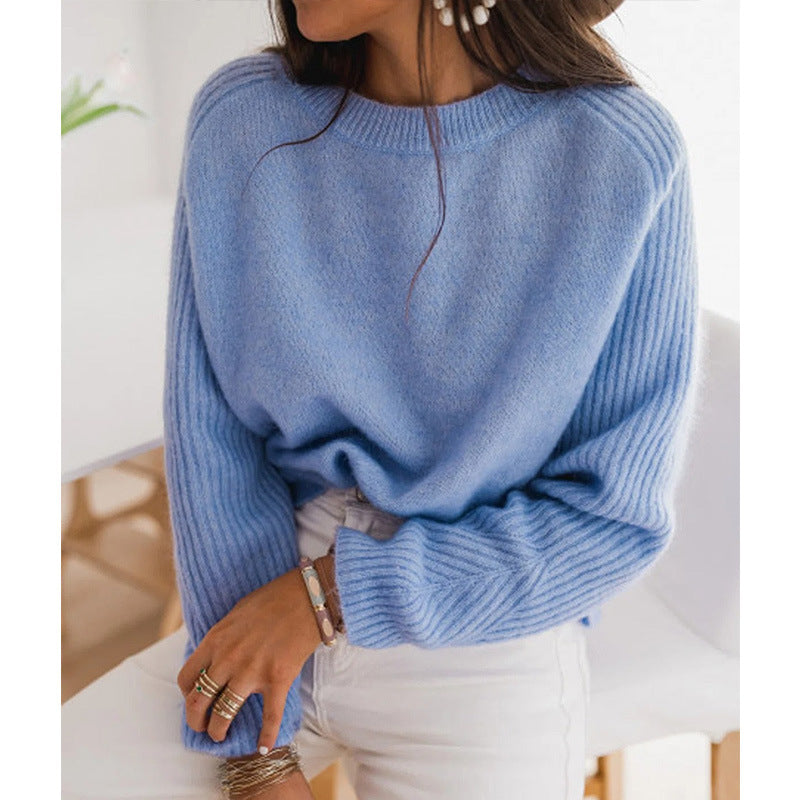 Herbstliche Farbkombination: Eleganter European Milk Blue Bedford Cord Pullover für Damen